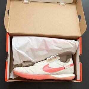 ✨NEW✨Nike Streetgato Indoor Soccer Shoes